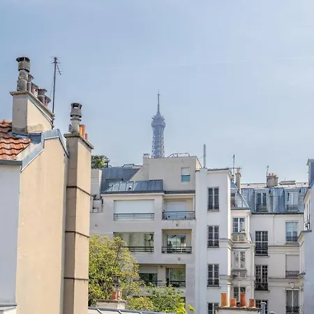 Bright 30 M With View Of The Eiffel Tower Apartment *